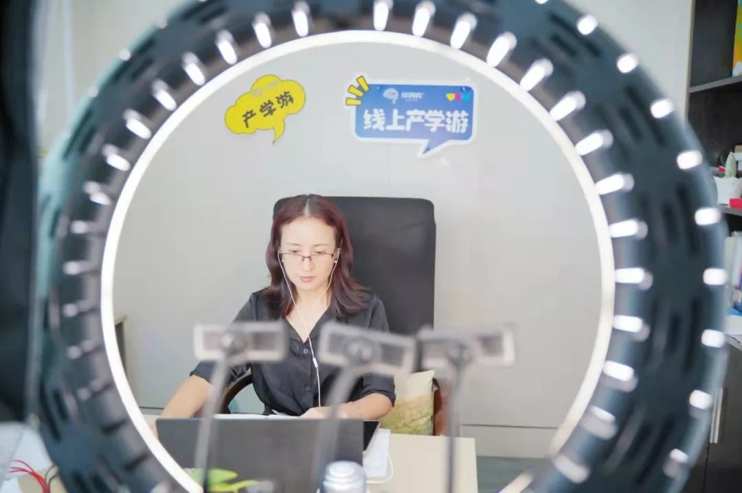 D2C平臺 | 2021專業(yè)考察——設計人才互聯(lián)網(wǎng)實訓項目來啦！