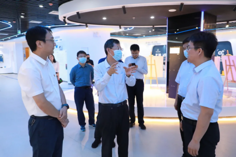資訊丨河南省政府研究室副主任韓聯(lián)偉一行蒞臨設計城參觀調研