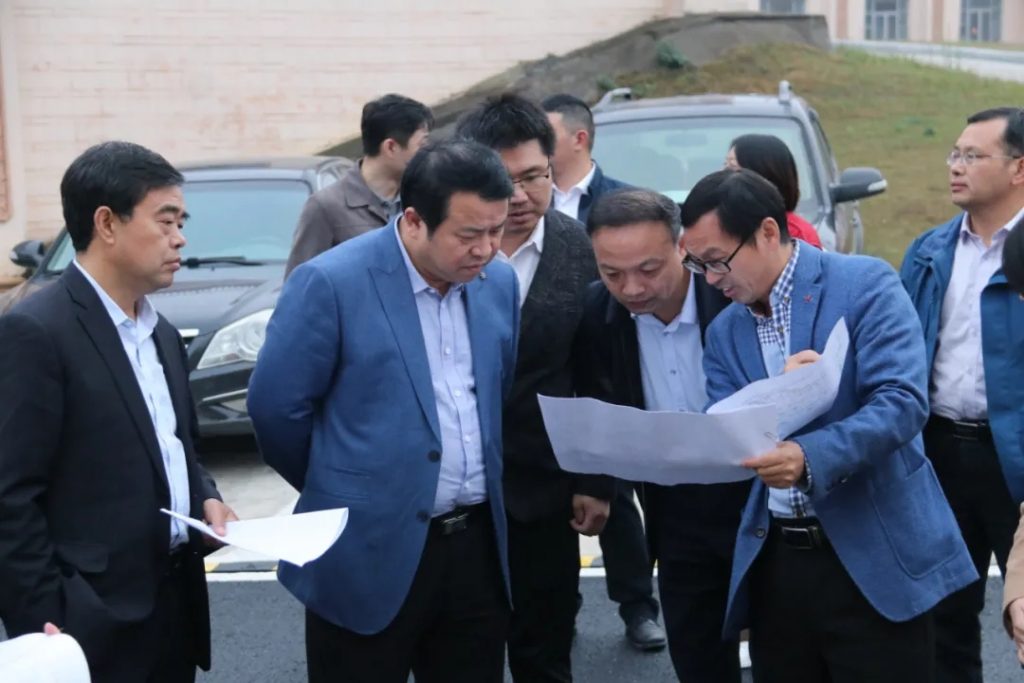江西省文旅廳副廳長陳曉平一行調(diào)研江西工業(yè)設(shè)計小鎮(zhèn)，他指出…