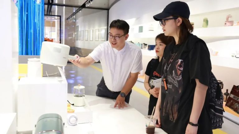 設計遇上“新營銷”，騰訊行業服務團隊入城鏈接品牌升級