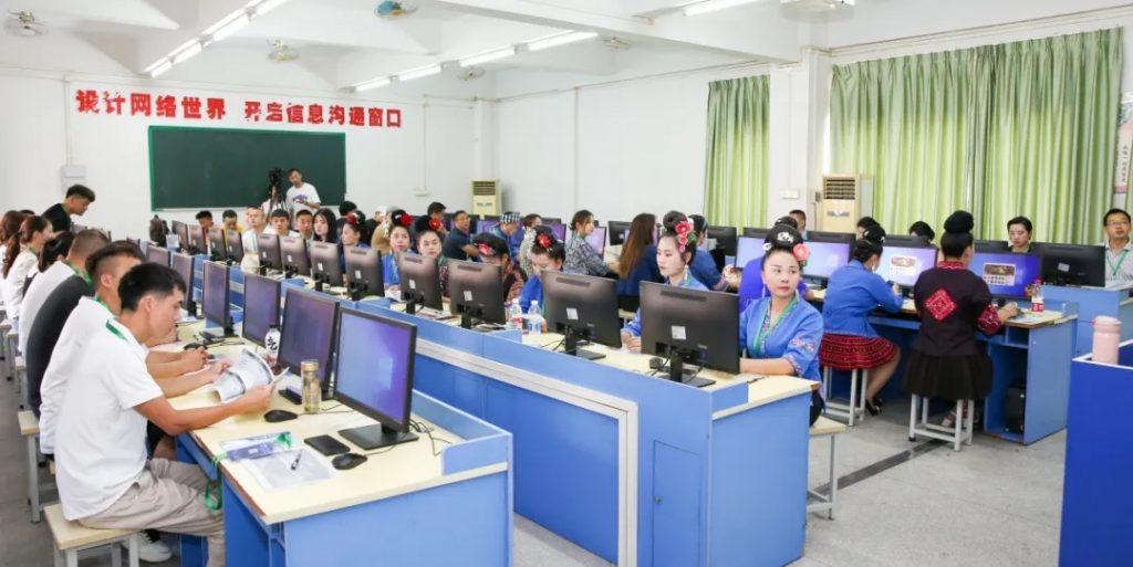 貴州黨政代表團考察設計城，深化粵黔創(chuàng)新與人才合作